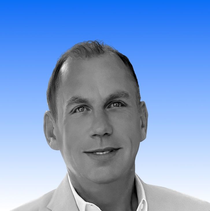 Kerry Hayes, Managing Director